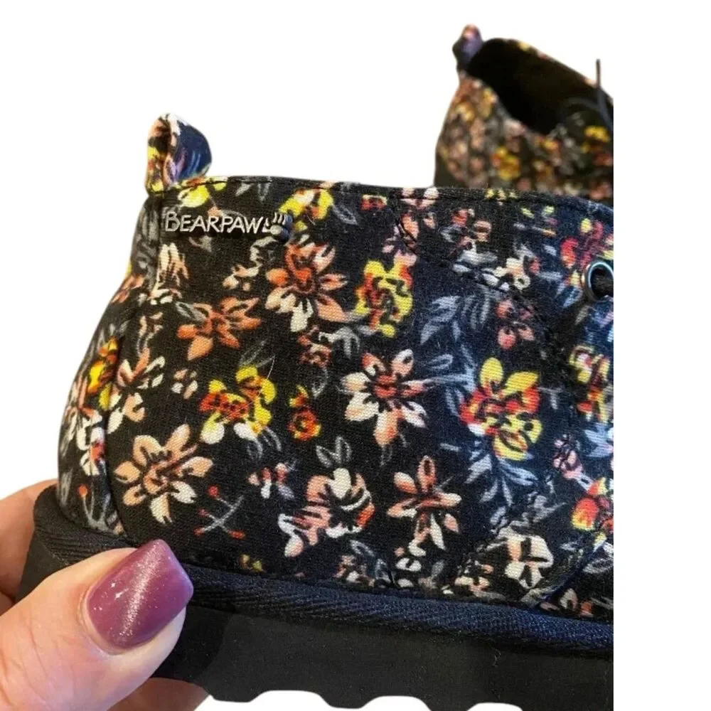 BEARPAW KIDS YOUTH Chukka Bootie Boots BLACK Floral US Sz 2 NWOT 2578Y